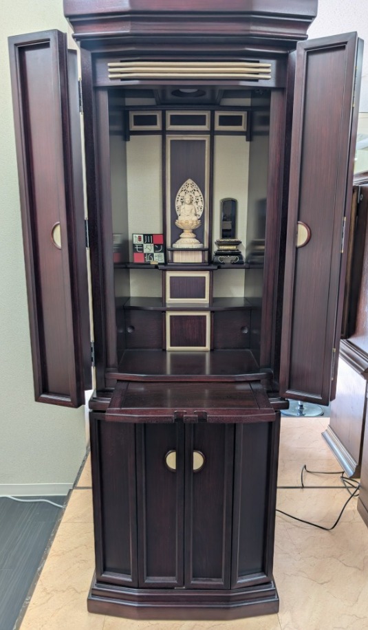 影武者アカシア仏壇 紫壇色台付 | 取扱商品 | 浜松でペット火葬や